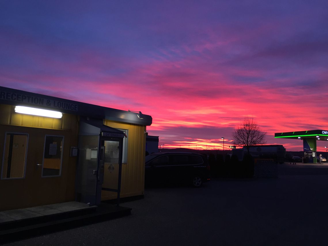 Motel bei Nacht